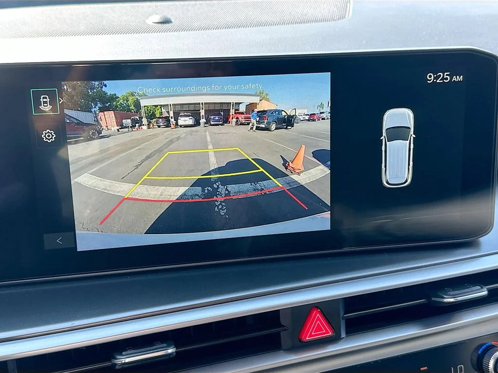 New 2026 Glacial White Kia S image 13