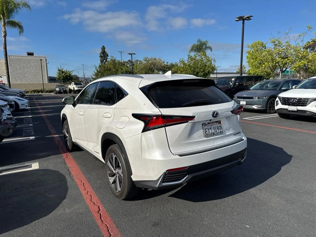 Used 2021 White Lexus 300h image 2