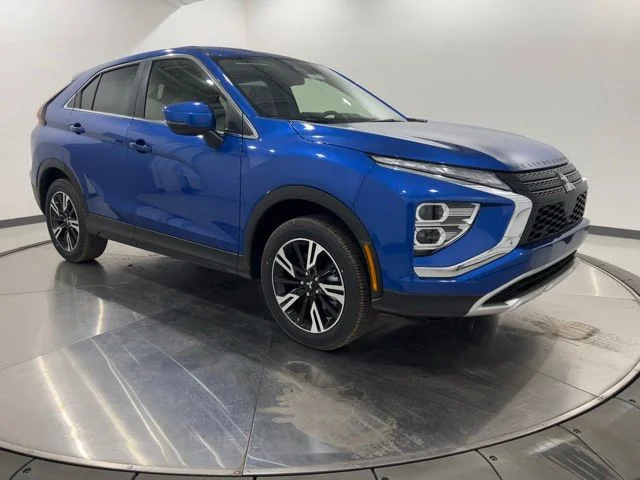 New 2026 Lightning Blue Metallic Mitsubishi SE S-AWC image 7
