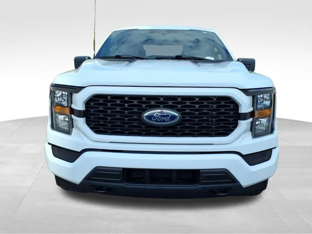 Used 2023 White Ford XL image 12