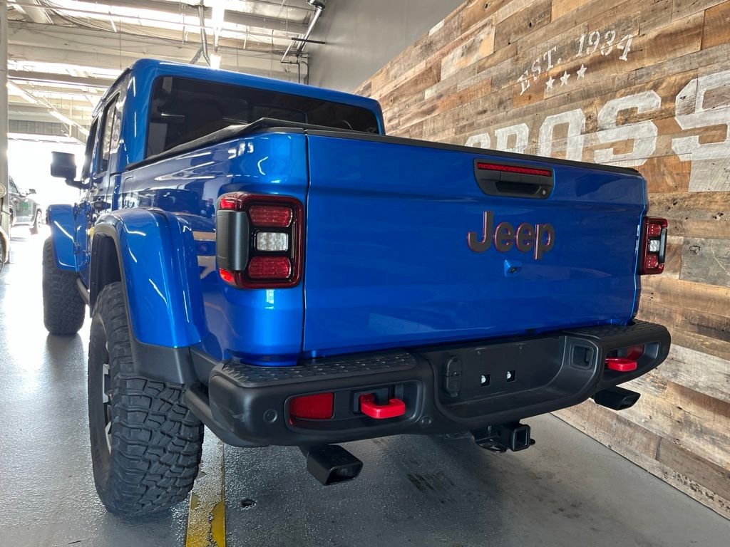 Used 2024 Blue Pearl Jeep Rubicon image 3