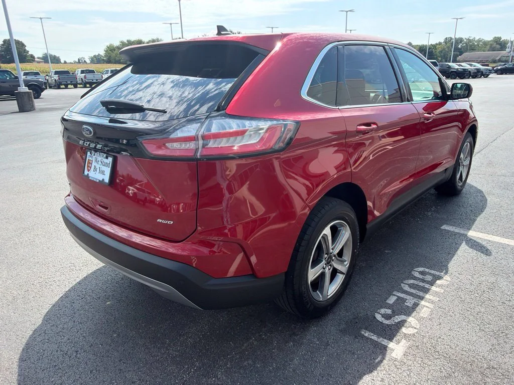 Used 2023 Rapid Red Metallic Tinted Clearcoat Ford SEL image 5