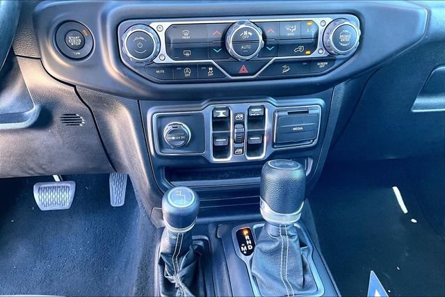 2020 Jeep Wrangler Unlimited Sahara - Photo 26