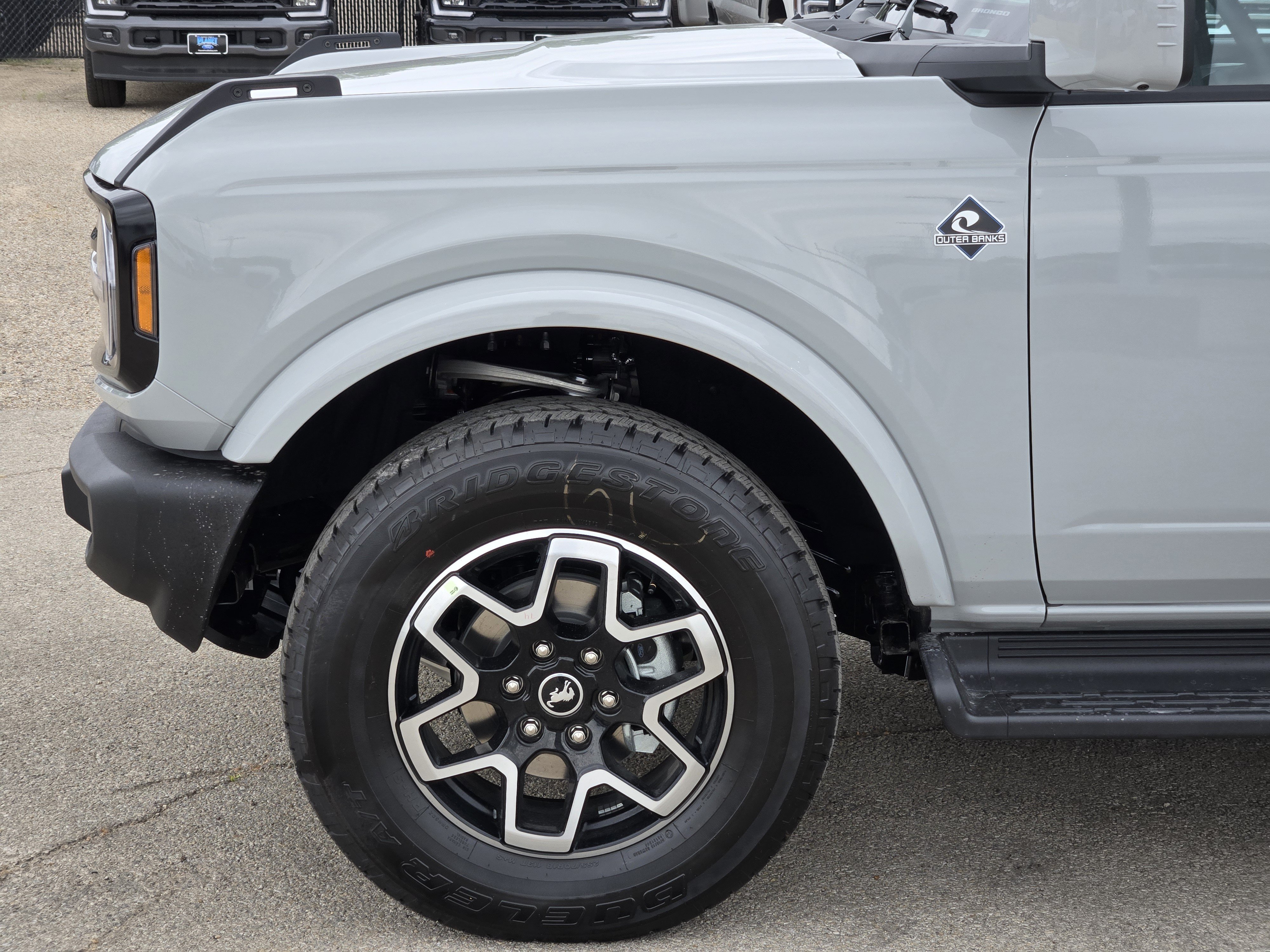 New 2026 Avalanche Gray Ford Outer Banks image 6
