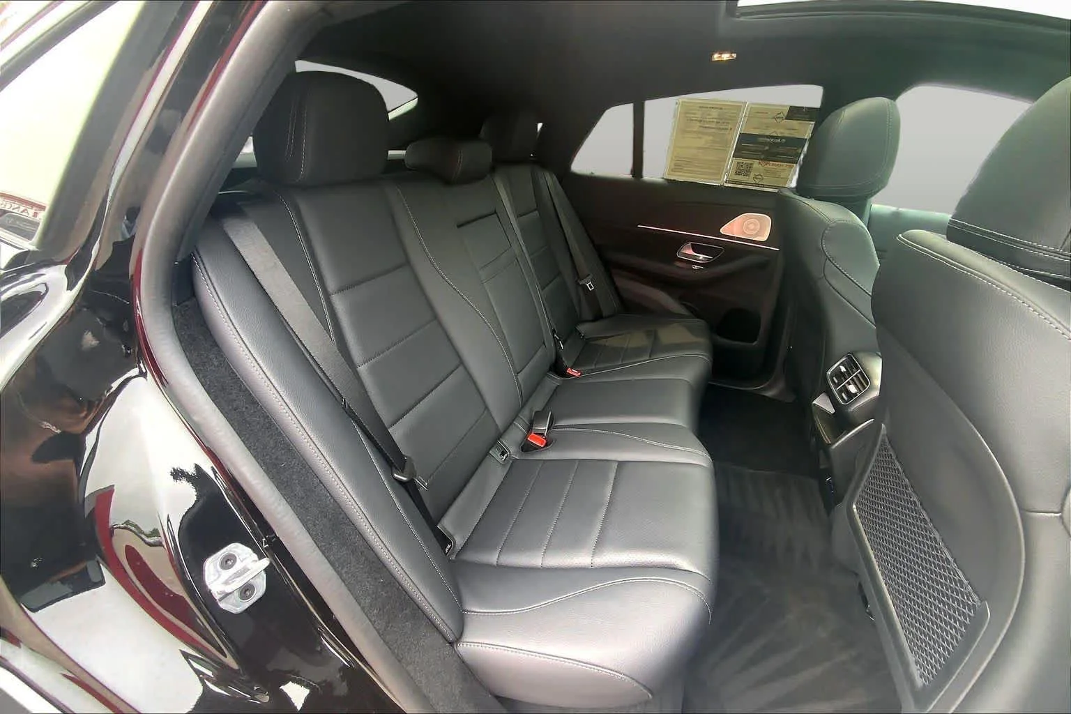Certified Used 2026 Obsidian Black Metallic Mercedes-Benz GLE 450 image 19