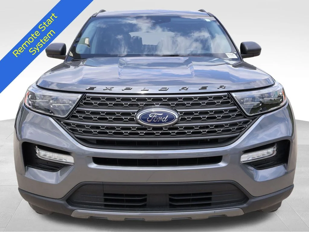 Certified Used 2023 Gray Metallic Ford XLT image 9