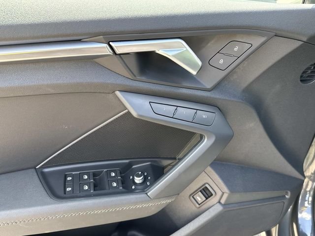 Used 2023  Audi 40 Premium image 27