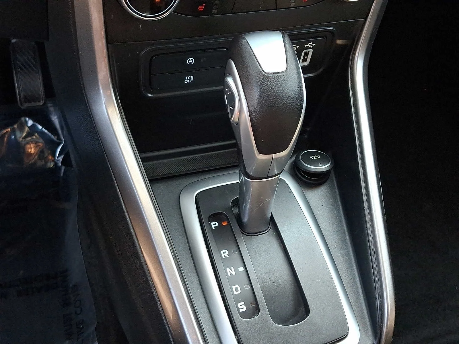 Used 2021 Smoke Metallic Ford SE image 15