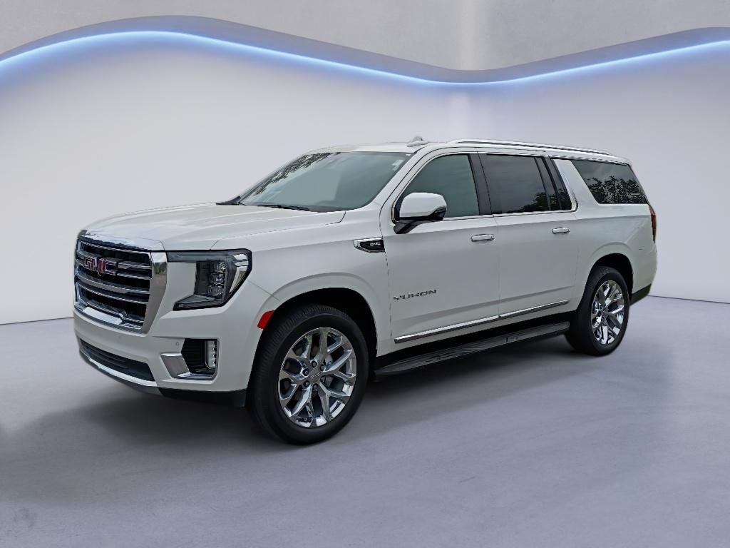 Used 2021 White Frost Tricoat GMC SLT image 1