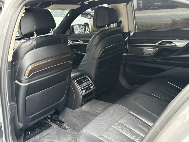 Used 2022 Dravit Grey Metallic BMW 740i xDrive ~PREMIUM & EXECUTIVE PACKAGE !! image 21