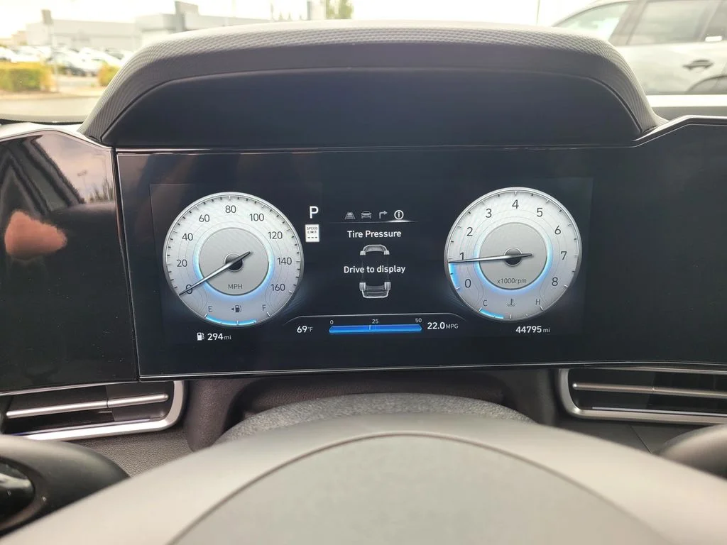 Used 2024 Gray Hyundai SEL image 20