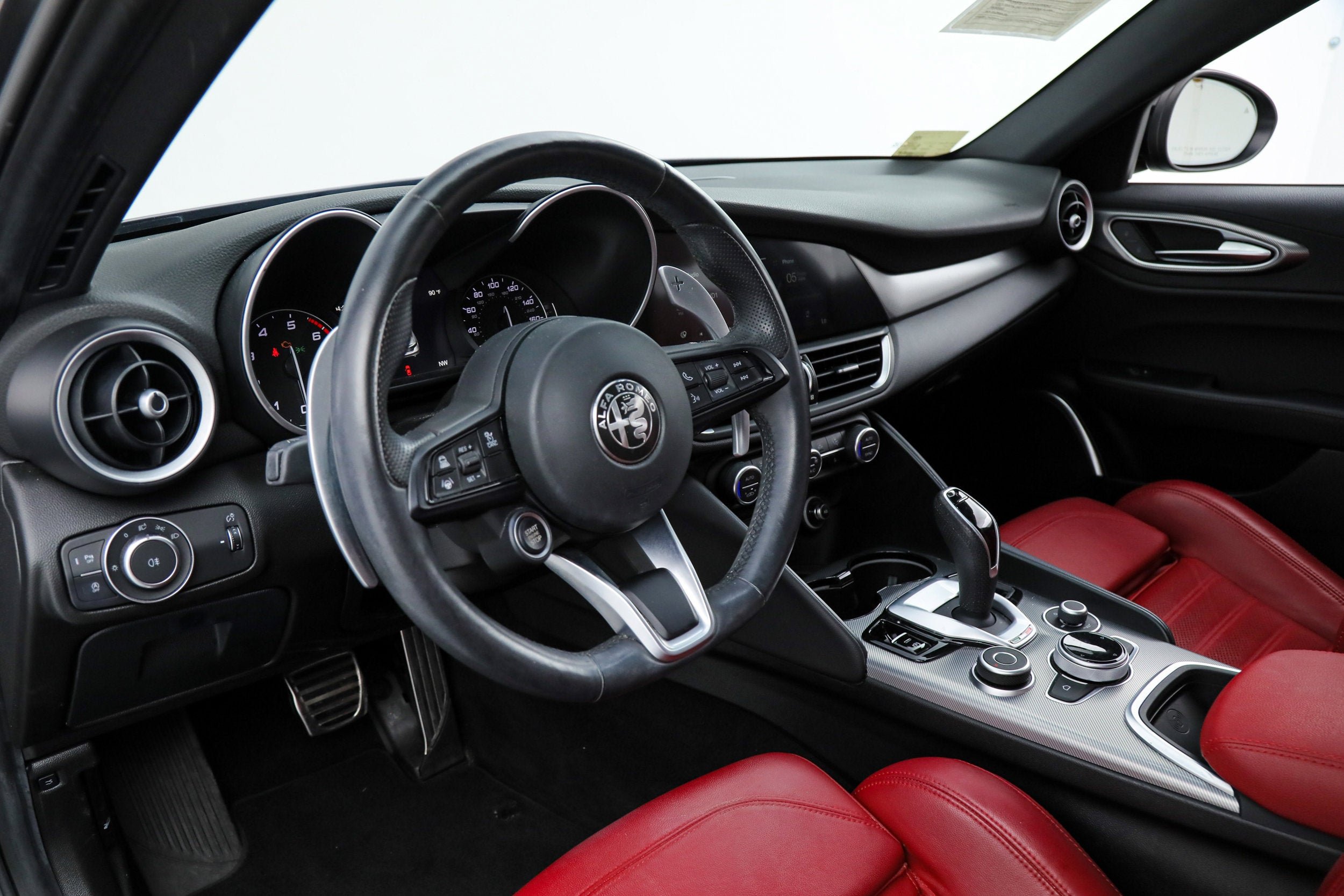 Used 2023 Gray Alfa Romeo Veloce image 17
