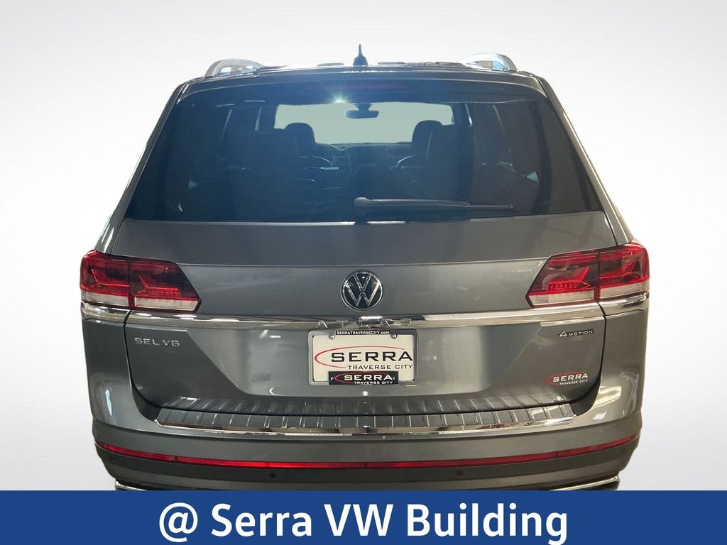 Used 2023 Gray Volkswagen SEL image 4
