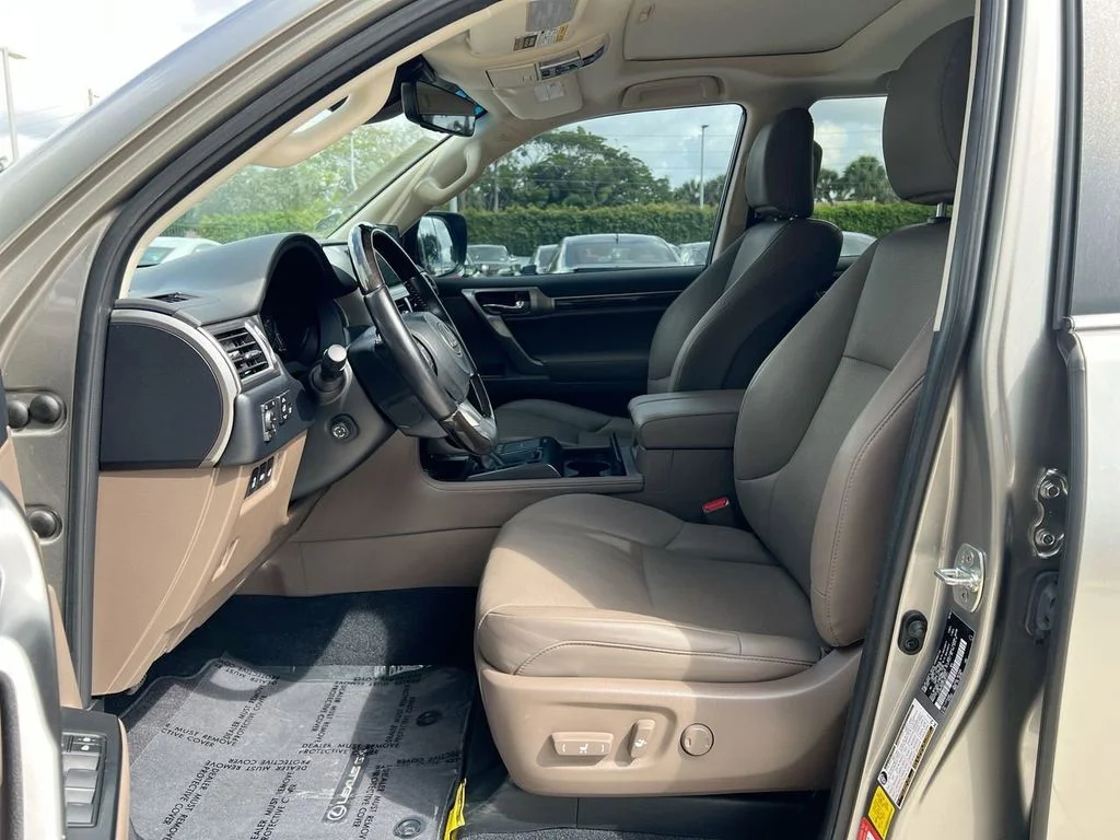 2023 Lexus GX PREMIUM - Photo 12