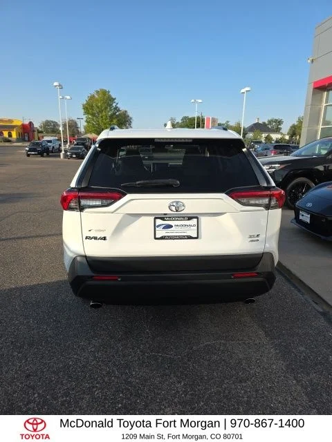 Used 2025 White Toyota XLE image 4