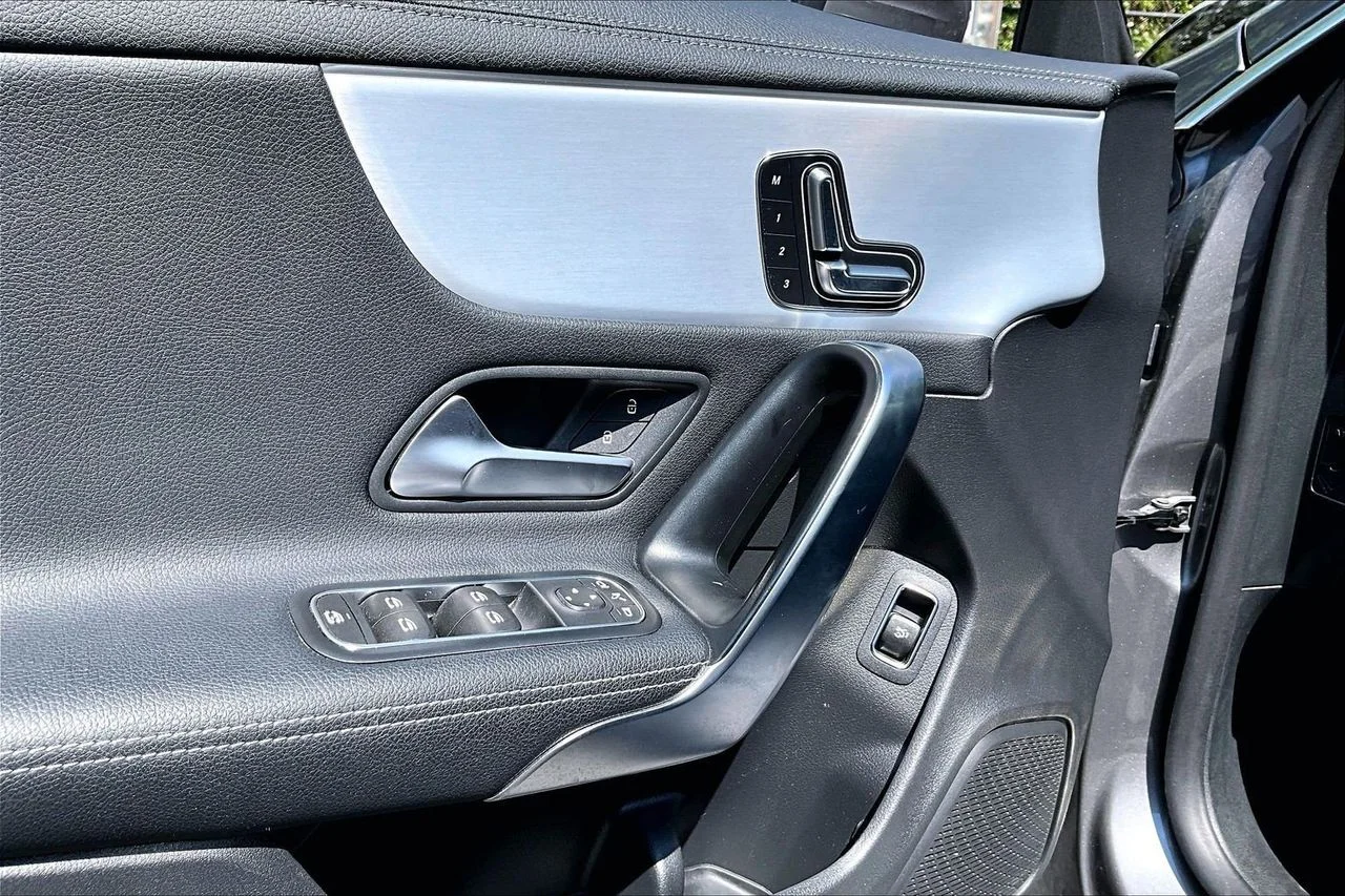 Certified Used 2025 Gray Mercedes-Benz CLA 250 image 26