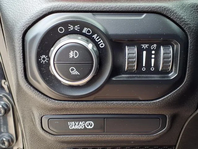 Used 2020 Black Jeep Rubicon image 27