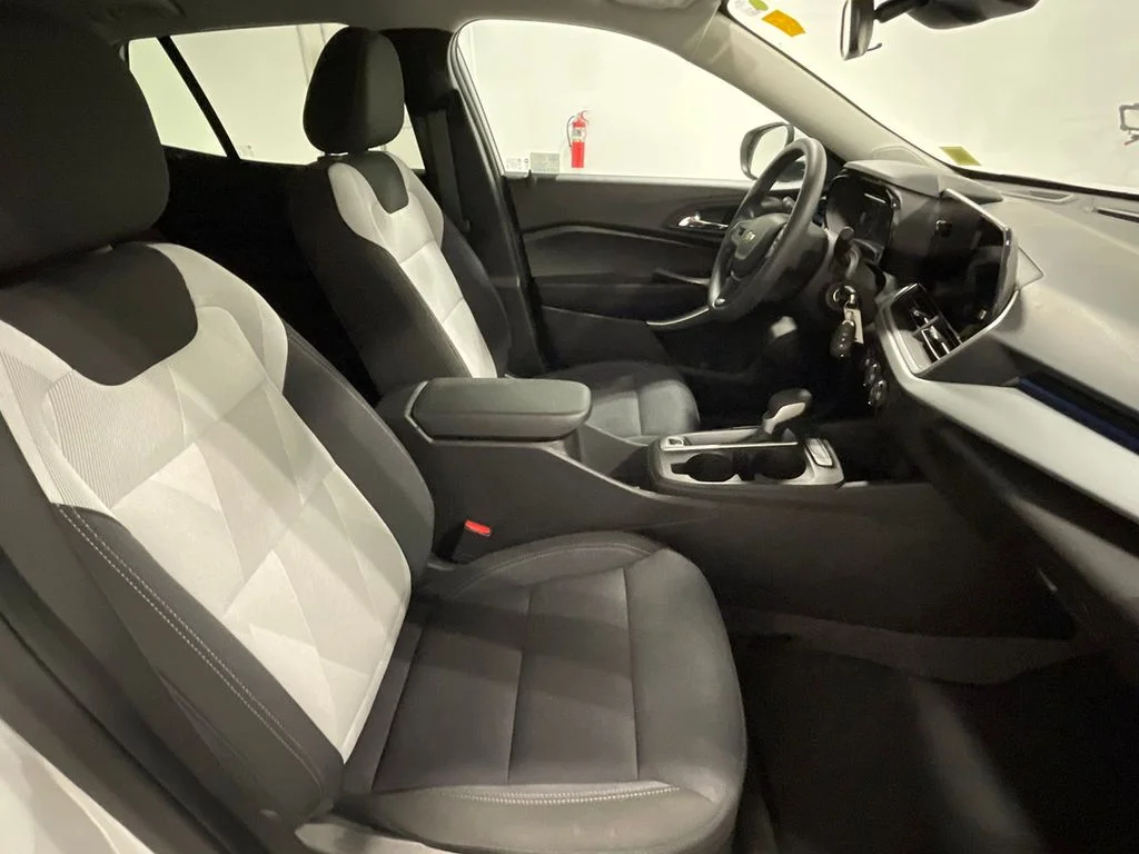 Used 2024 White Chevrolet LS image 24