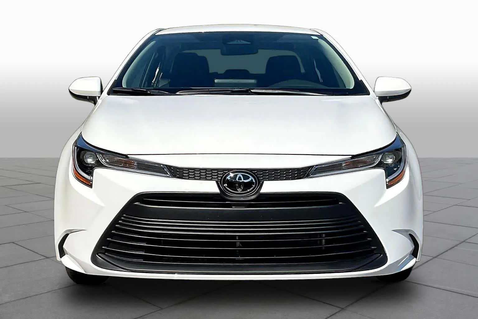 Used 2026 Ice Cap Toyota LE image 4