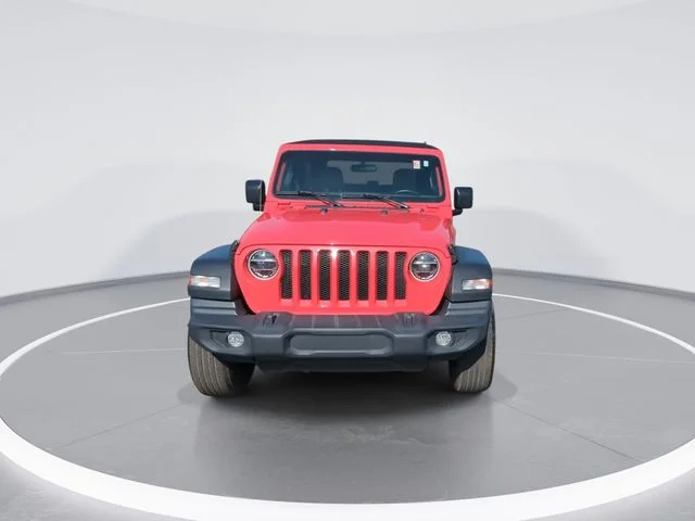 Used 2022 Red Jeep Sport S image 3