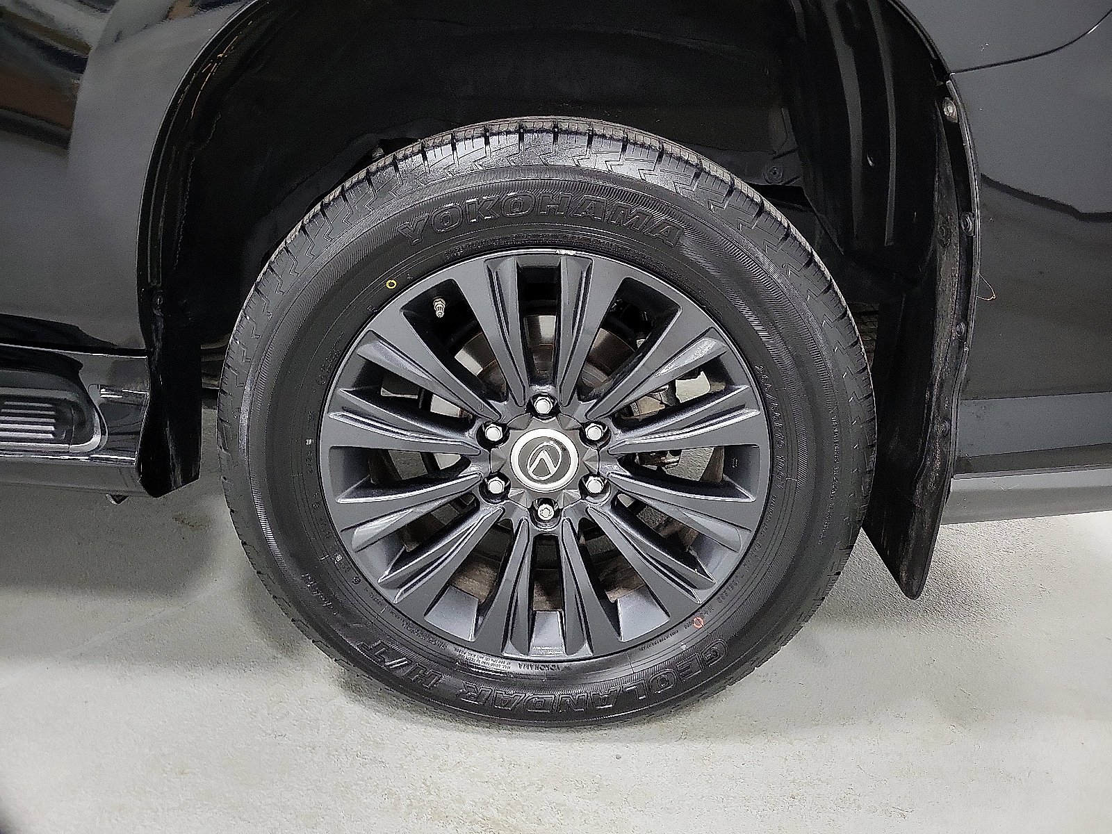 2023 Lexus GX PREMIUM - Photo 8