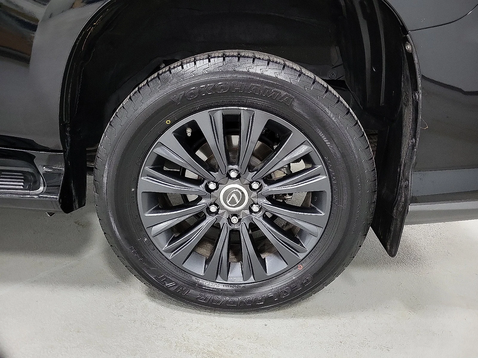 2023 Lexus GX PREMIUM - Photo 8