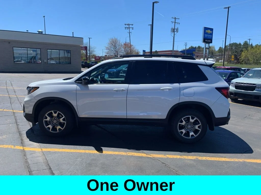 2023 Honda Passport 3.5 TrailSport 4WD Auto's photo