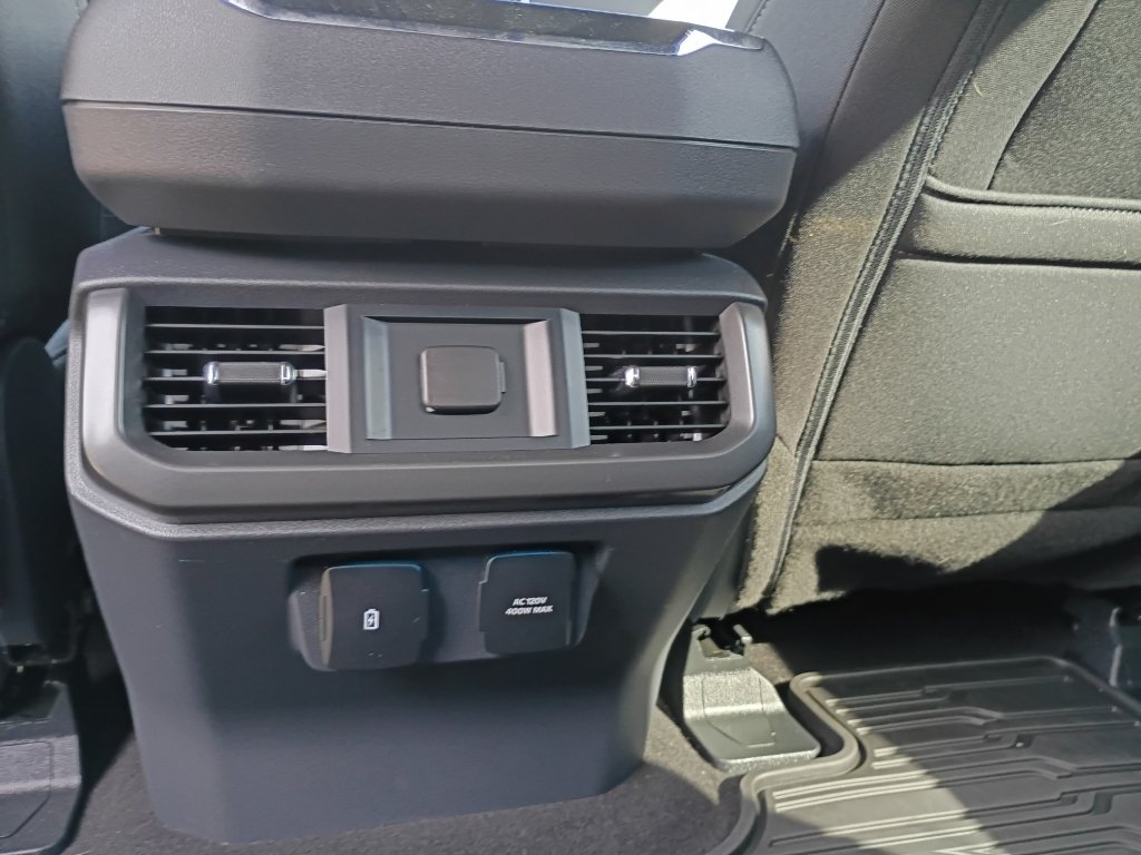 Used 2024 Carbonized Gray Metallic Ford XLT image 21