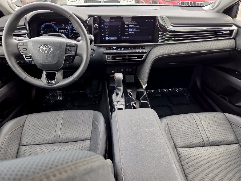 2025 Toyota Camry XLE - Photo 8