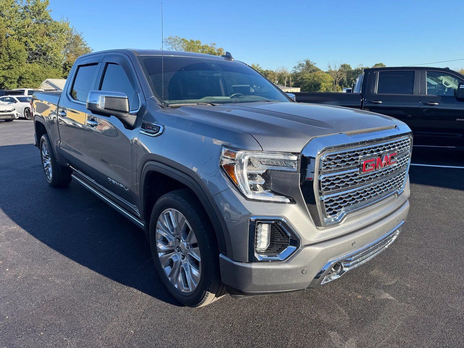 Used 2021 Gray GMC Denali image 8