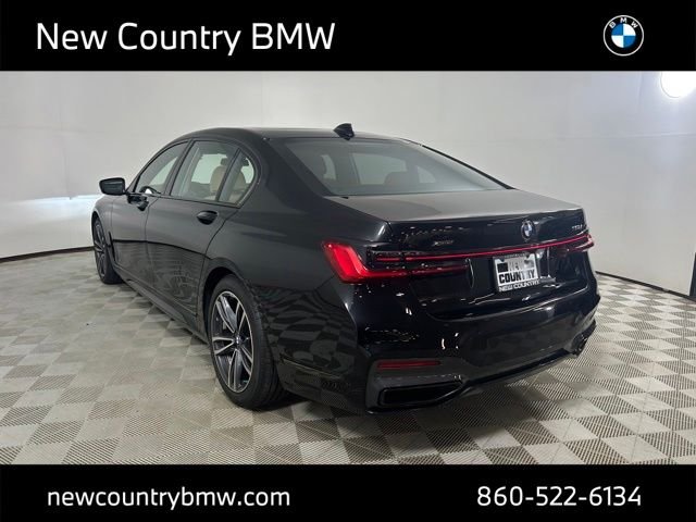 Used 2022 Black Sapphire Metallic BMW 750i xDrive image 5