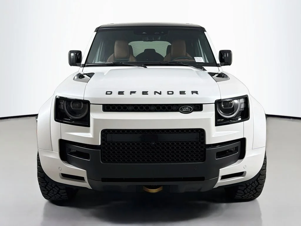 New 2026 Fuji White Land Rover  OCTA image 2