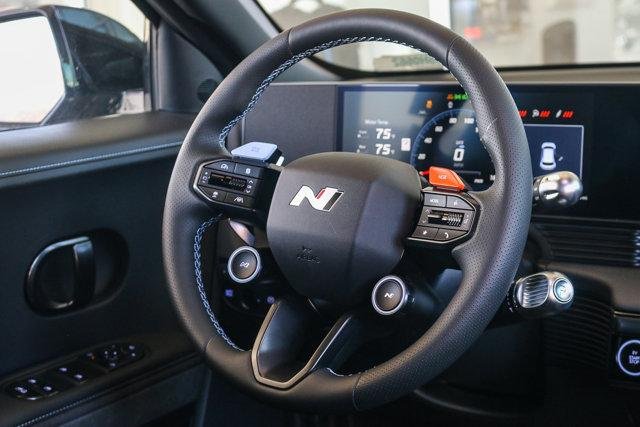 2025 Hyundai IONIQ 5 N - Photo 15