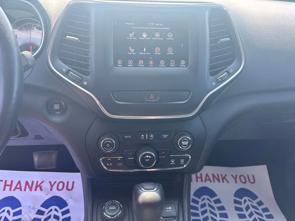 Used 2019 Gray Jeep Latitude Plus image 20