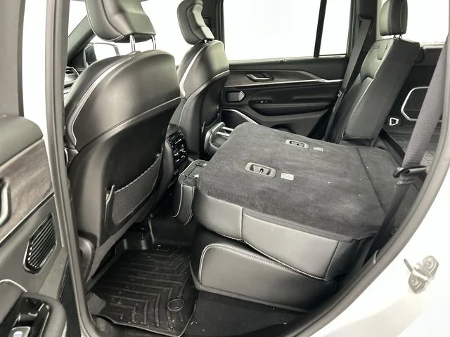 Used 2023 White Jeep Overland 4xe image 26