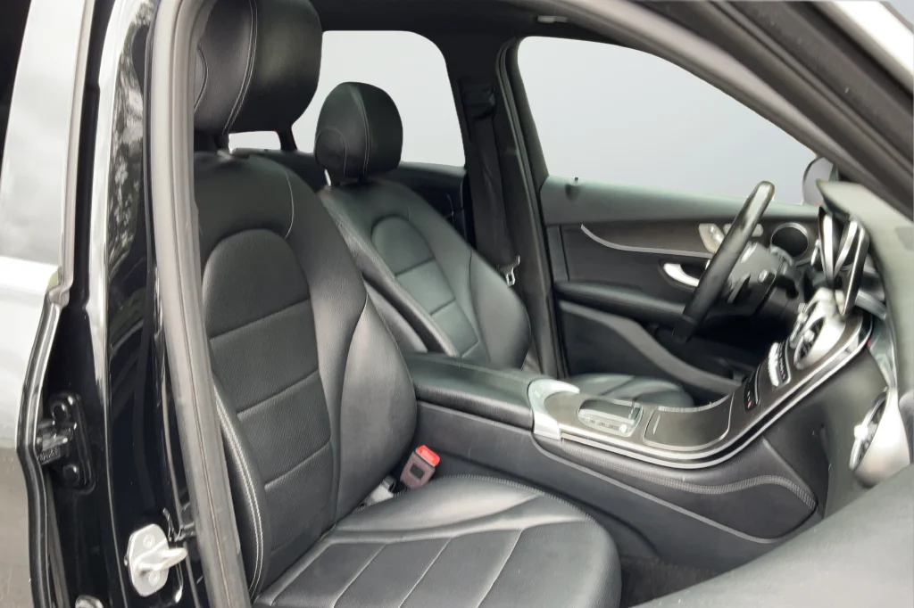 2020 Mercedes-Benz GLC GLC300 - Photo 19