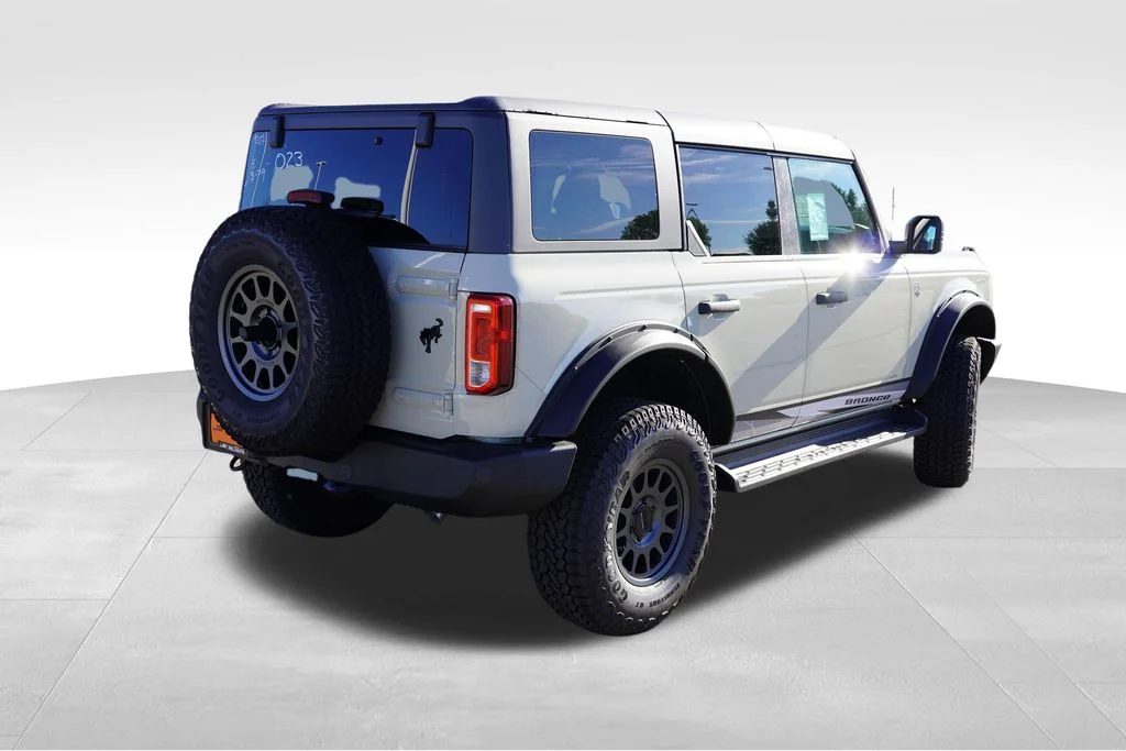 New 2026 Beige Ford Big Bend image 3