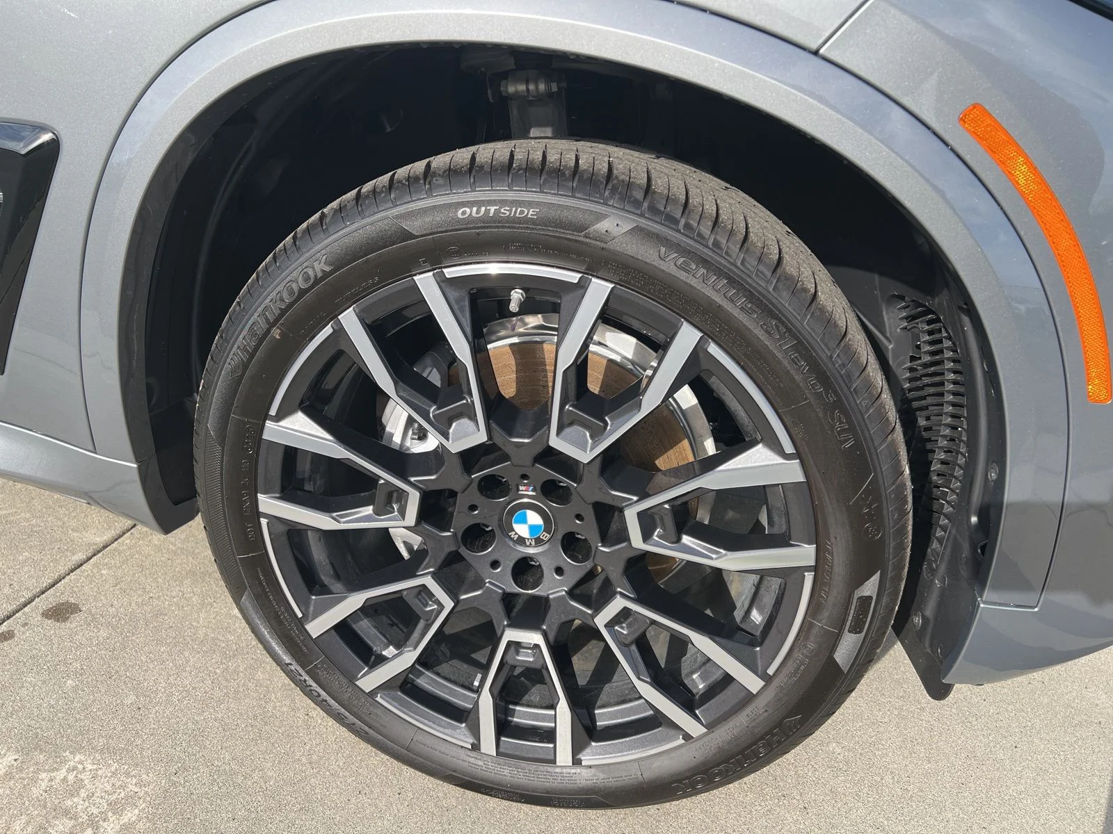 New 2026 Skyscraper Grey Metallic BMW xDrive40i image 30