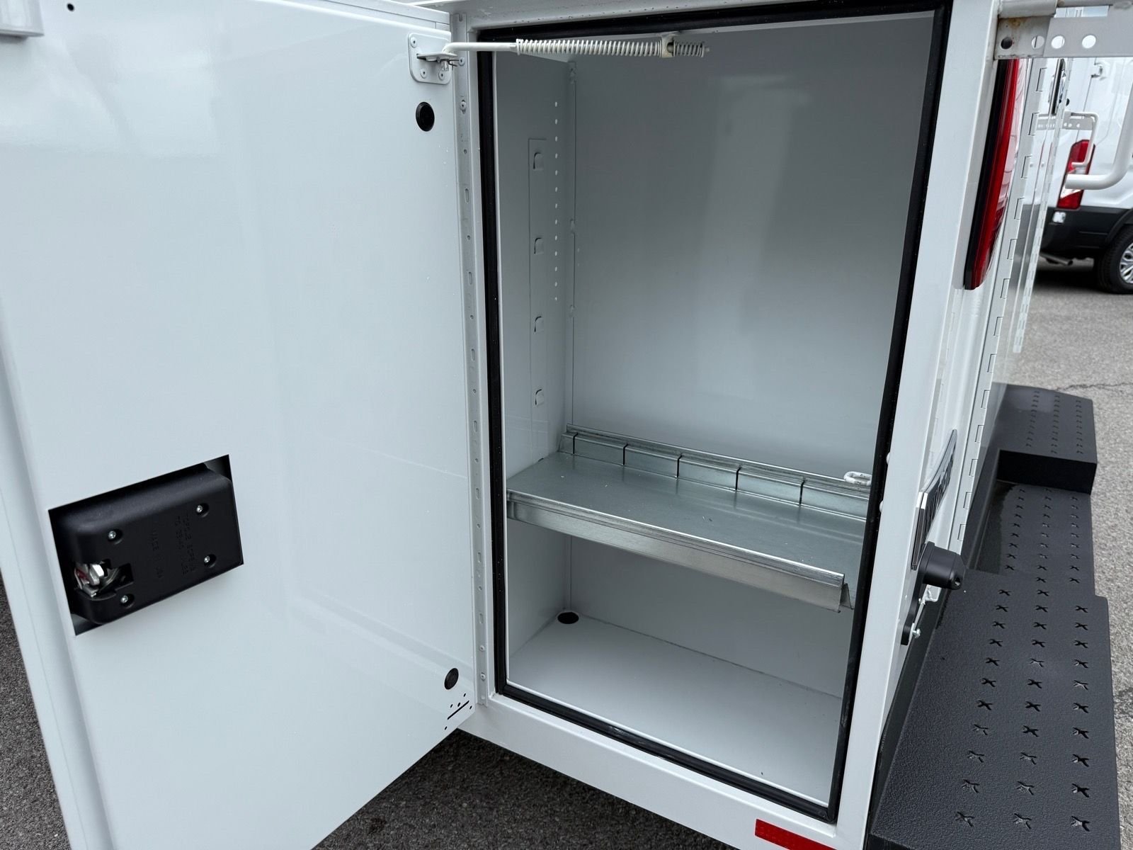 2026 Ford E-Series Cutaway Base - Photo 38