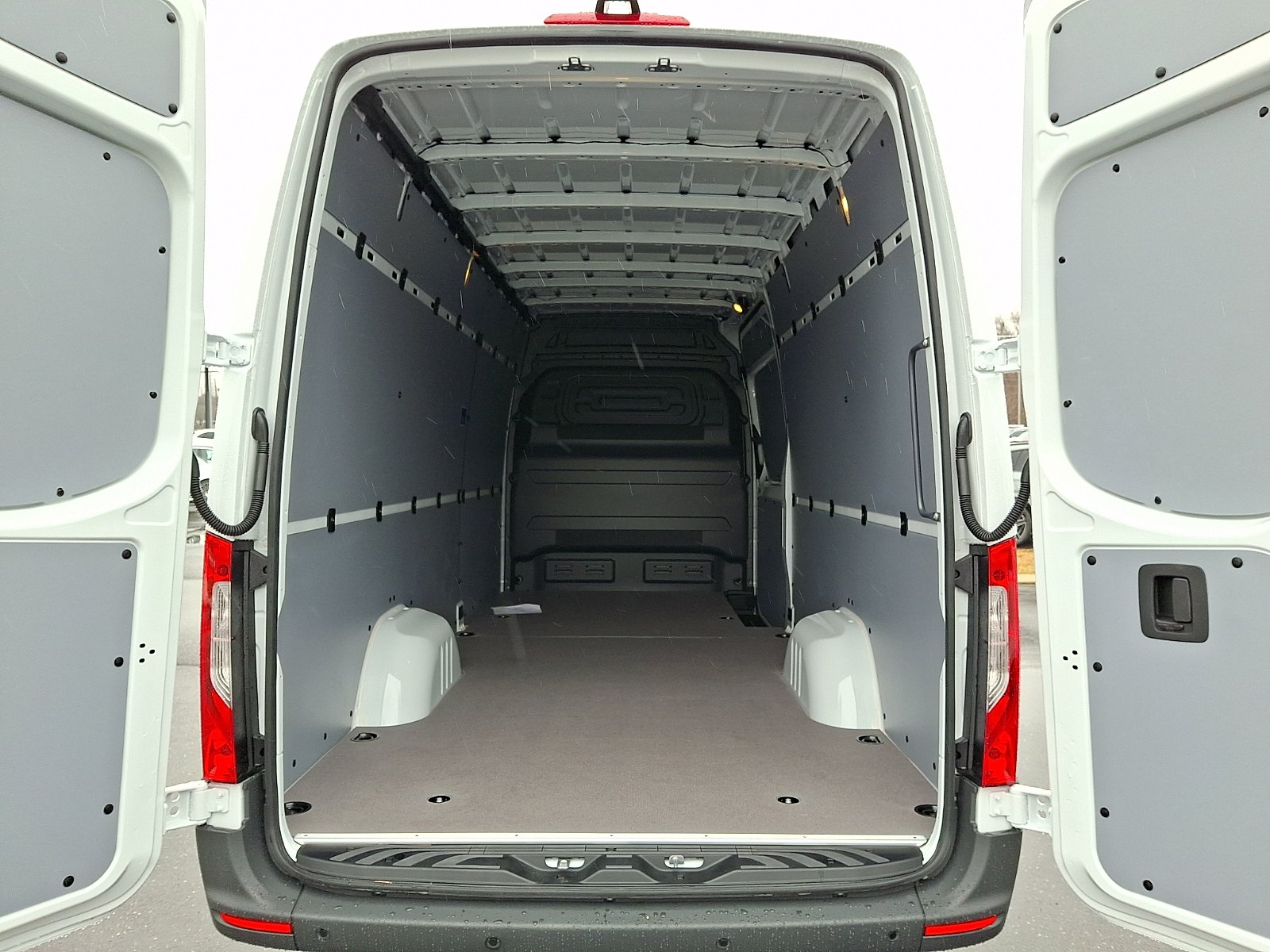New 2026 Arctic White Mercedes-Benz High Roof 4-Cyl Diesel image 5
