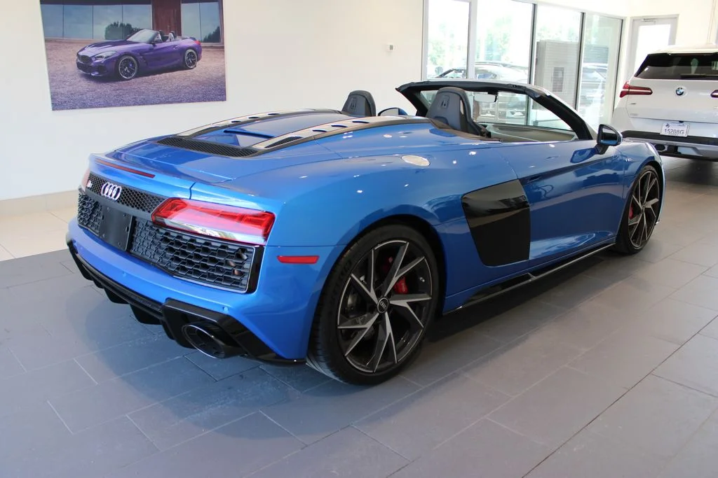 Used 2023 Black Audi V10 performance image 25
