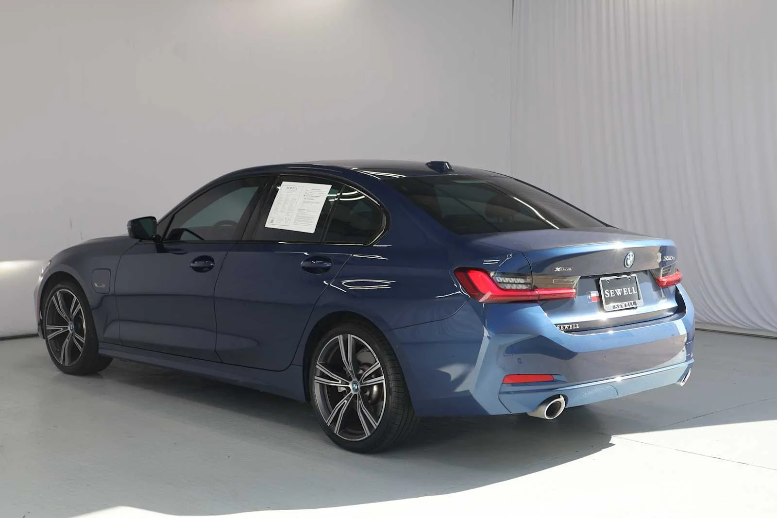 Certified Used 2023 Phytonic Blue Metallic BMW 330e xDrive image 7