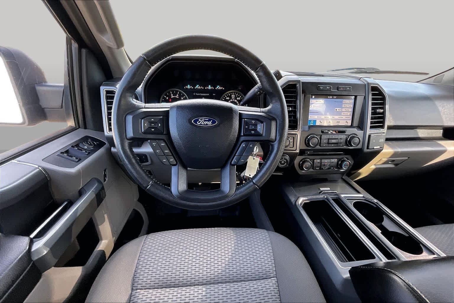 Used 2018 Magnetic Metallic Ford XLT image 6