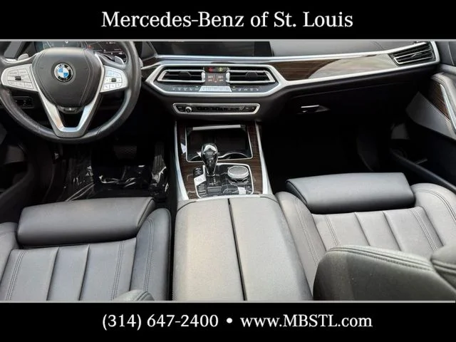 Used 2021 Black BMW xDrive40i image 13