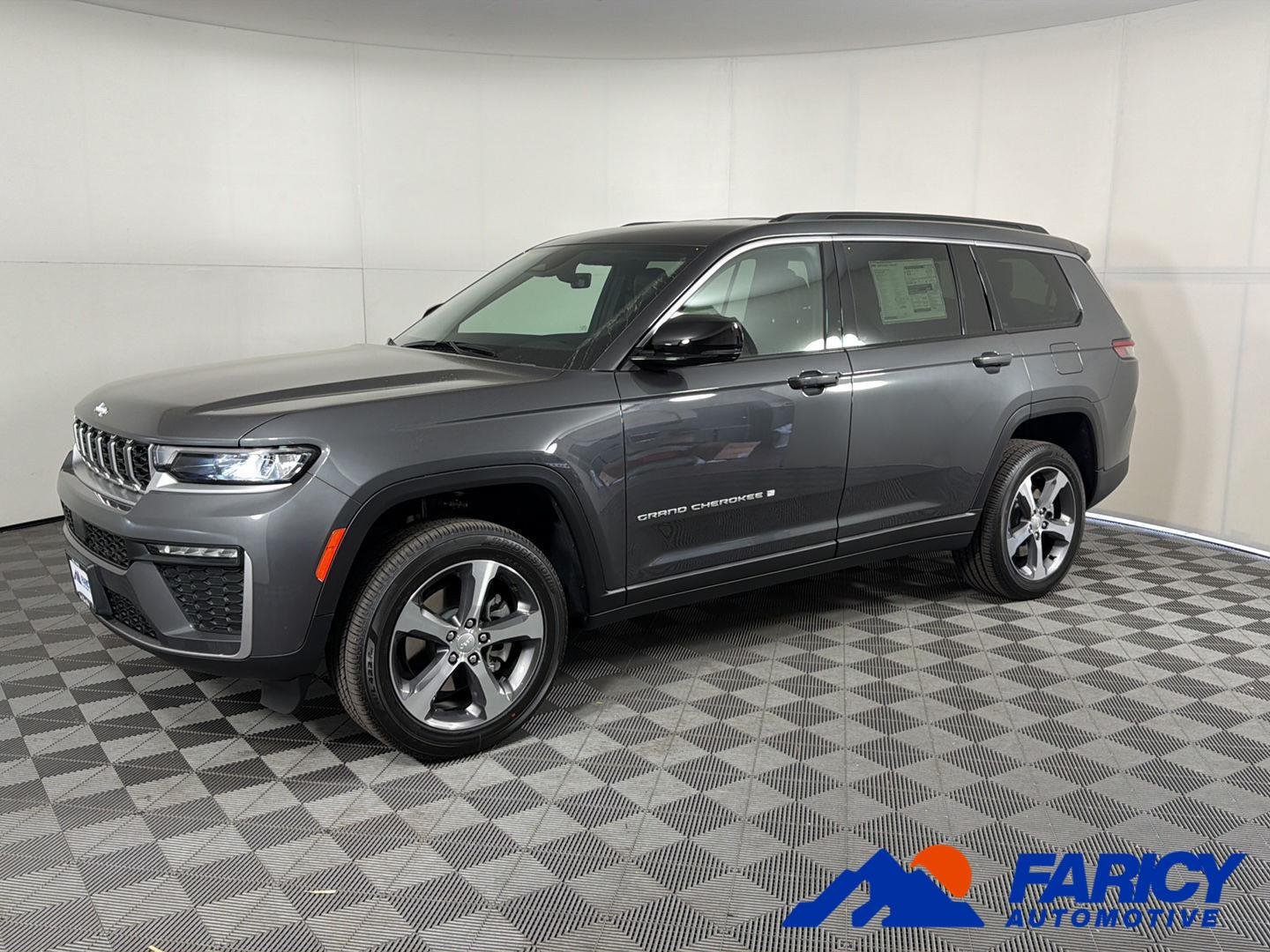 2026 Jeep Grand Cherokee L Limited 4x4's photo