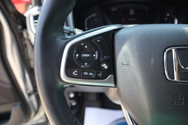 Used 2020 Lunar Silver Metallic Honda Touring image 9