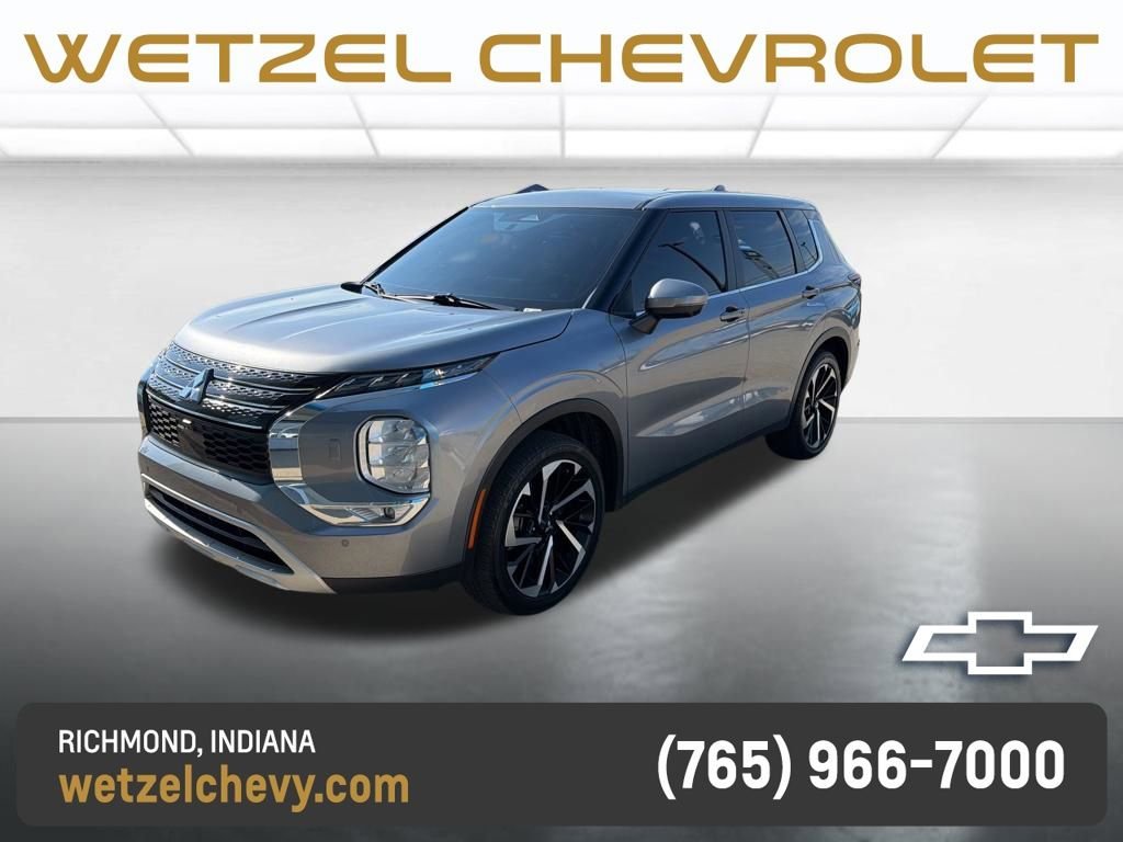 Used 2024  Mitsubishi SE image 2