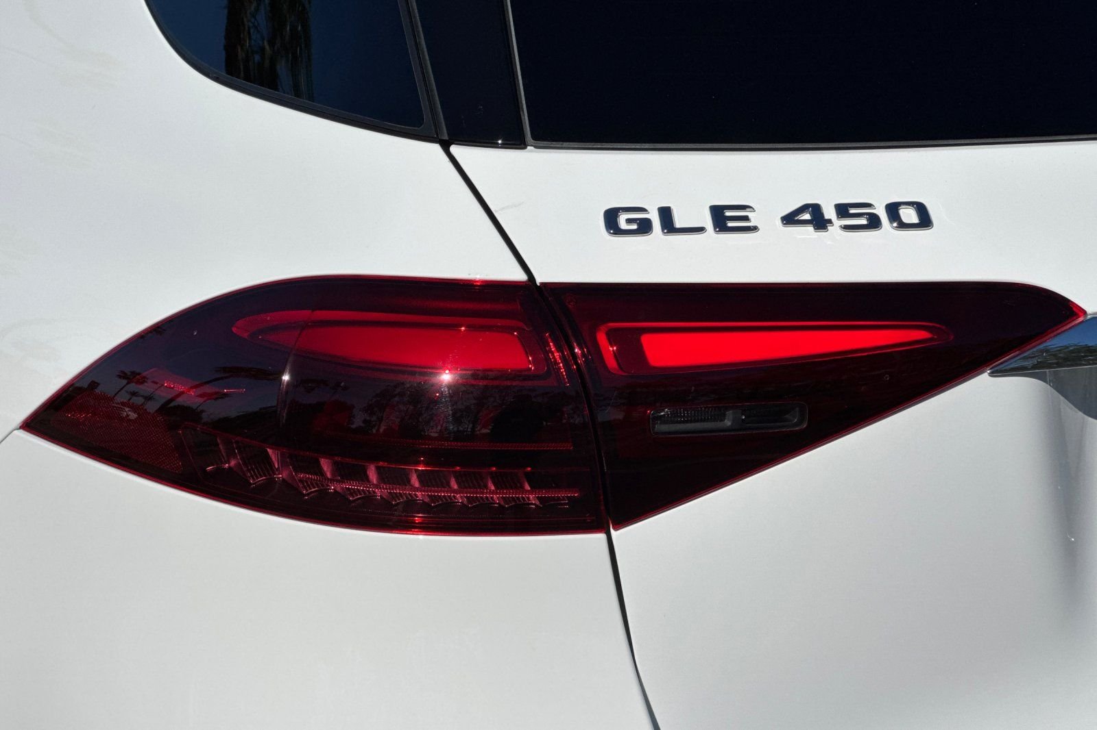New 2026 Polar White Mercedes-Benz GLE 450 image 14