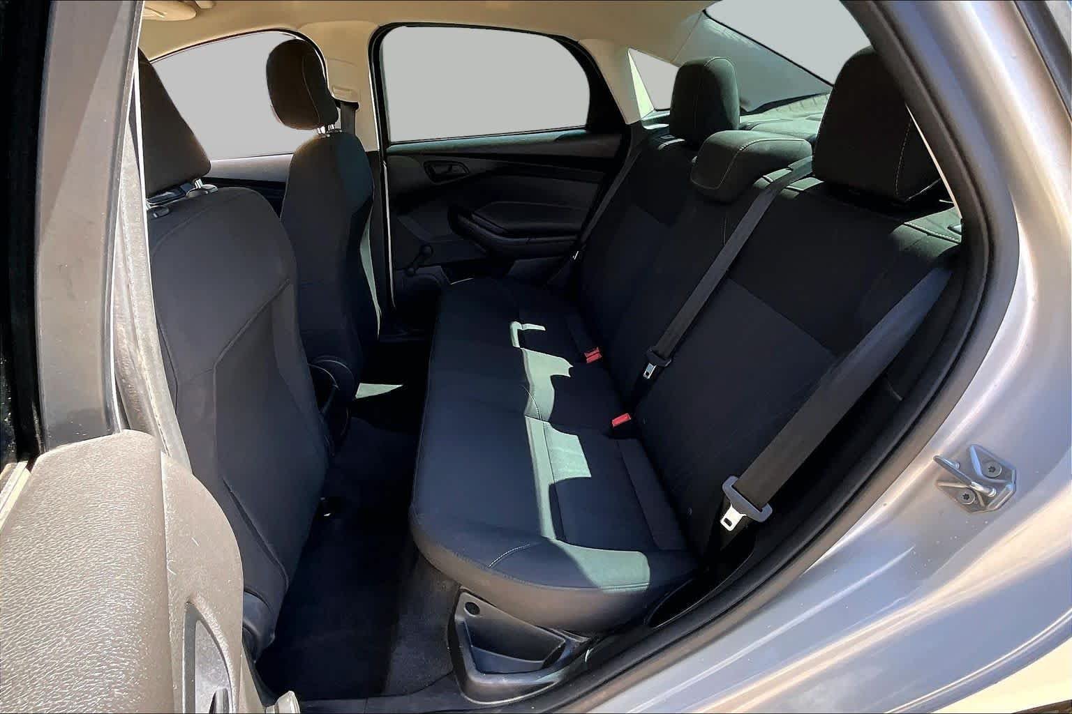 Used 2015 Ingot Silver Ford S image 19