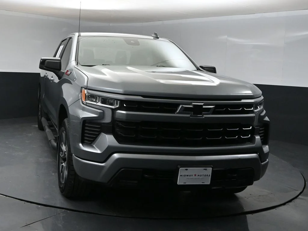 Used 2024 Gray Chevrolet RST image 6